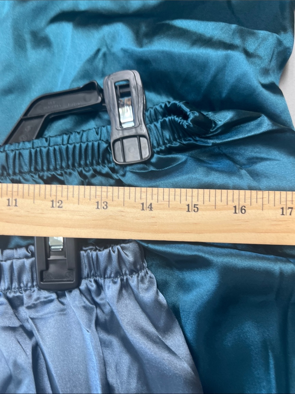 2sets Women’s Short Pajama Set in Teal and Silver with Contrast Piping - Picture 6 of 9
